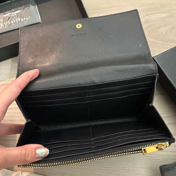 Saint Laurent black large soft leather wallet - Picture 8 of 12